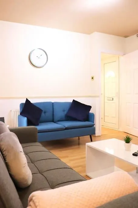 Unique 3 Bedroom House Free Wifi & Parking Leeds  0*, Leeds (West Yorkshire) United Kingdom