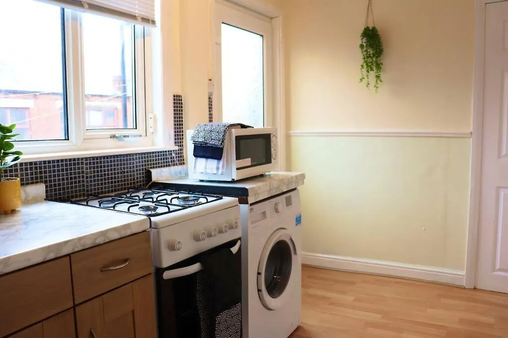 Unique 3 Bedroom House Free Wifi & Parking Leeds  United Kingdom