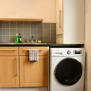 Apartment Charming 3 Bedroom Free Wifi & Parking, Leeds (West Yorkshire)